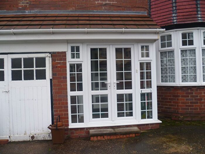 4 Bedroom Semi Detached House To Rent In Kiniths Way, B71