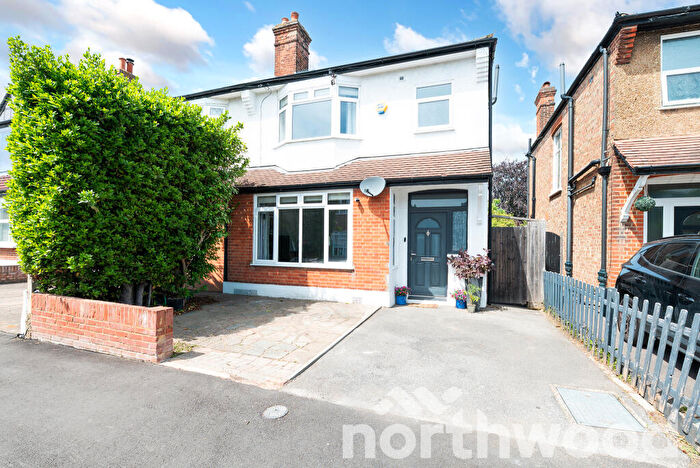 3 Bedroom Semi Detached House For Sale In Heatherside Road, Ewell, Epsom, KT19
