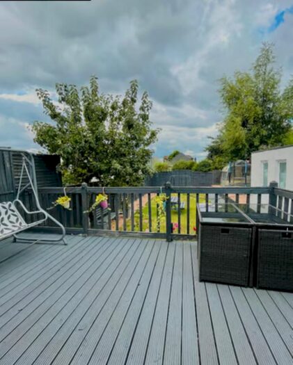 5 Bedroom Terraced House To Rent In Milton Avenue, Barnet, EN5