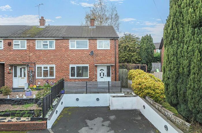 2 Bedroom End Of Terrace House For Sale In Melrose Grove, Horsforth, LS18