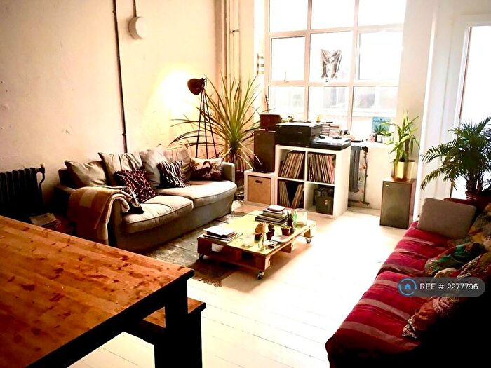 3 Bedroom Flat To Rent In Enterprise House, Tudor Grove, London, E9