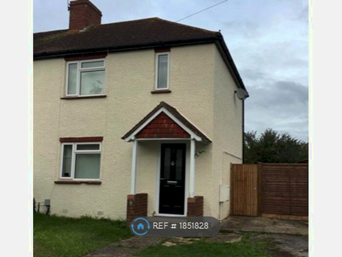 3 Bedroom Terraced House To Rent In Canterbury Road, Guildford, GU2