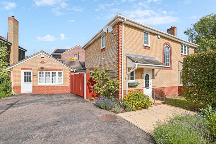 5 Bedroom Detached House To Rent In Wedgewood Road, Hitchin, SG4
