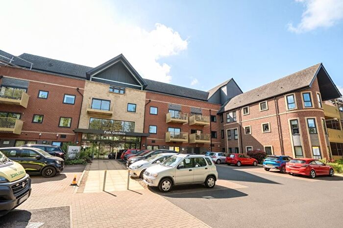 2 Bedroom Flat For Sale In Banbury, Oxfordshire, OX16