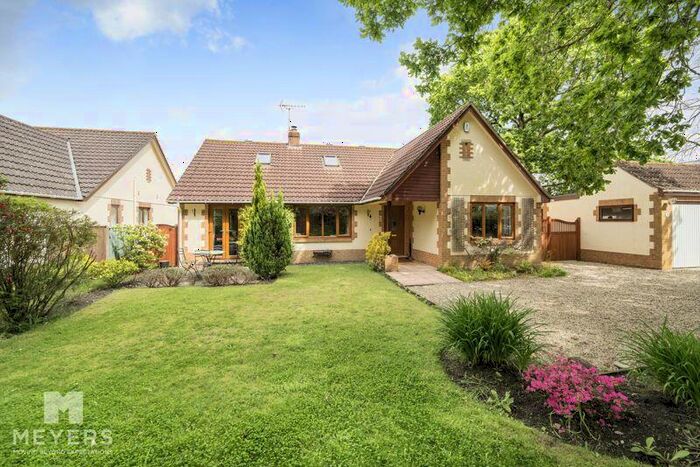 4 Bedroom Detached House For Sale In Oaklands Close, Stoborough, BH20