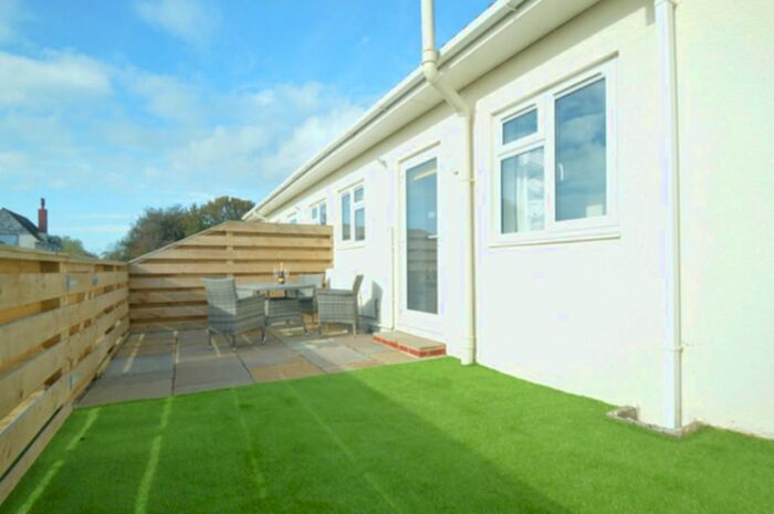 2 Bedroom Bungalow To Rent In Yaverland Road, Sandown, PO36