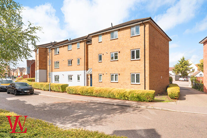 2 Bedroom Apartment For Sale In Willow Road, Dunmow, Essex, CM6