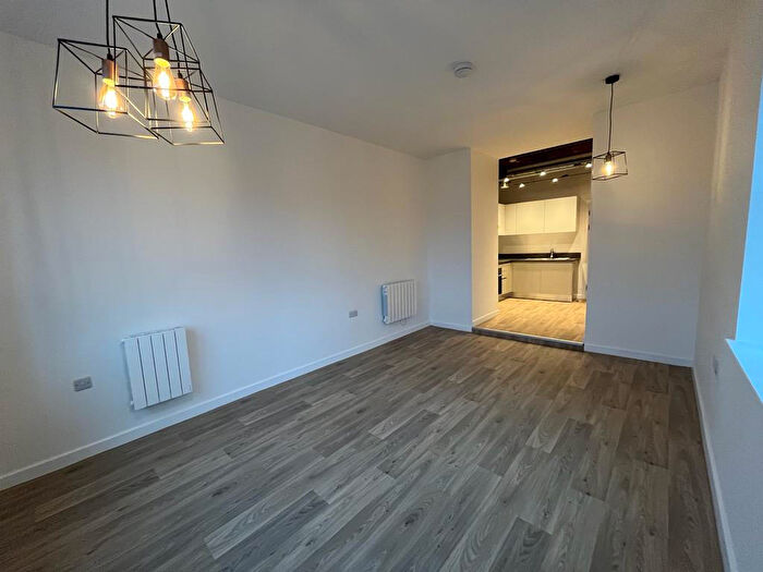 2 Bedroom Apartment To Rent In Meadow Mill, Stockport, SK1