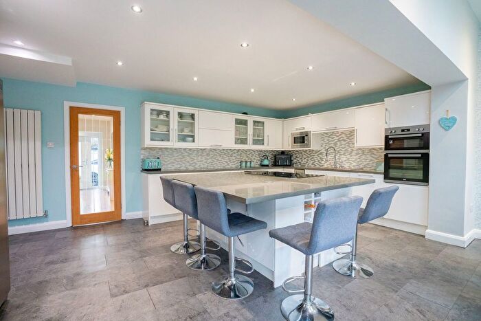 4 Bedroom Detached House For Sale In Clarence Avenue, Farnworth, Widnes, WA8