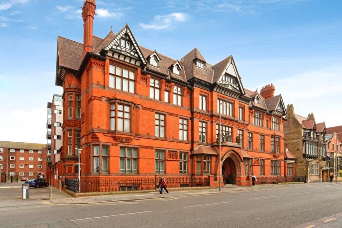 3 Bedroom Flat For Sale In Stowell Street, Liverpool, Merseyside, L7