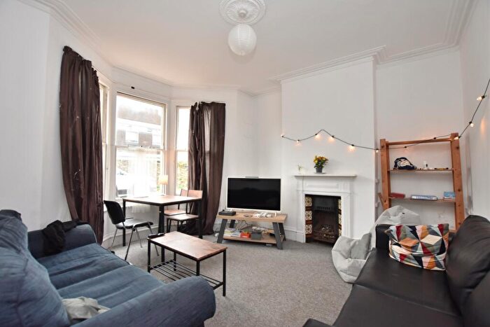 6 Bedroom Terraced House To Rent In Myrtle Road, Kingsdown, Bristol, BS2