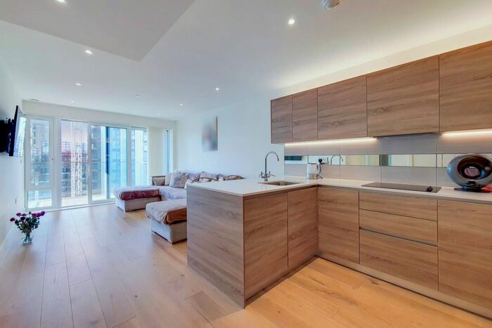 2 Bedroom Flat To Rent In Norton House, Woolwich, London, SE18