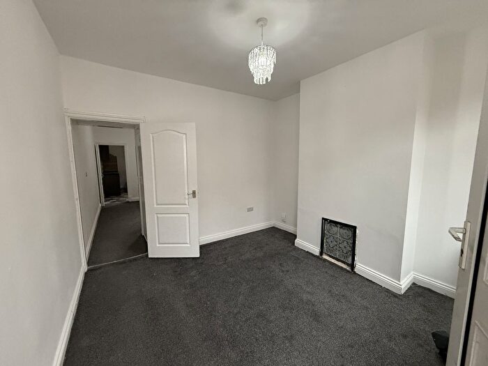 2 Bedroom Terraced House To Rent In Herschell Street, Leicester, LE2
