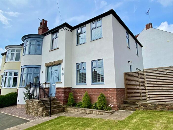 4 Bedroom Semi-Detached House For Sale In Whirlow Grove, Whirlow, S11