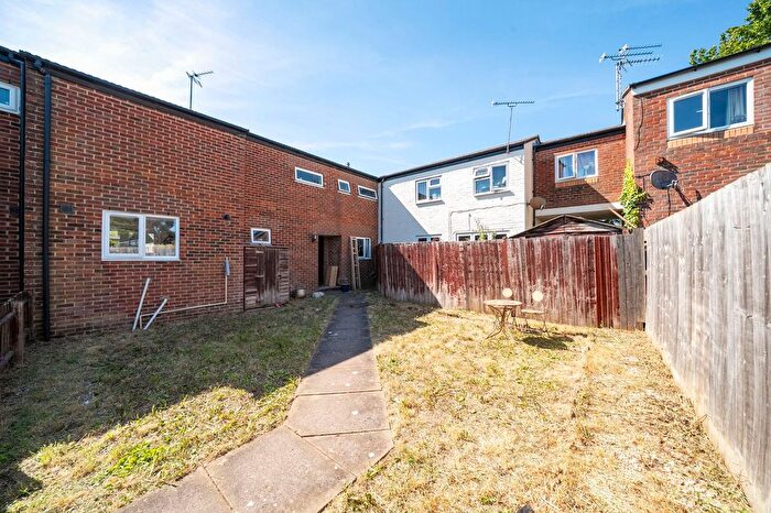 4 Bedroom Terraced House For Sale In Itchen Court, Andover, SP10