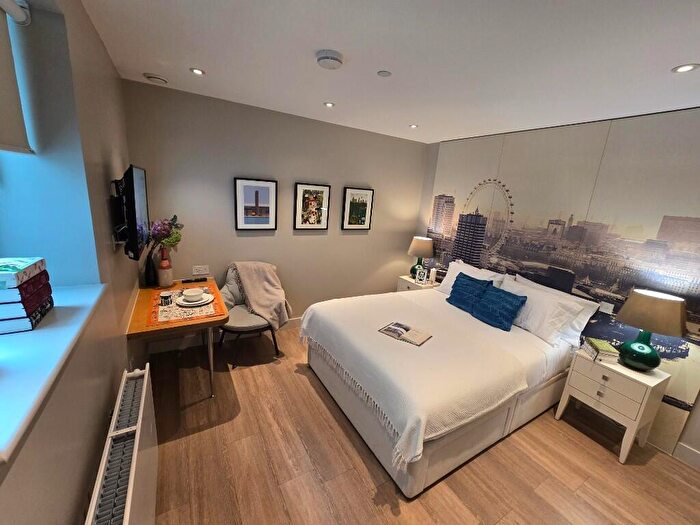 Studio To Rent In Wellesley Road, Croydon, London, CR0