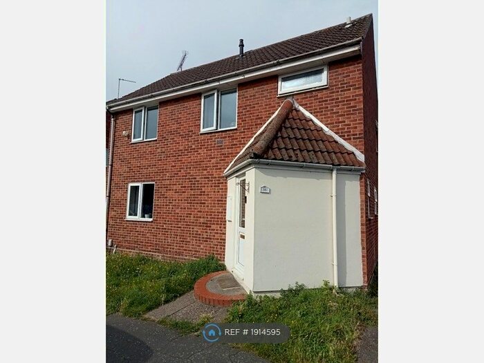 3 Bedroom Detached House To Rent In Roach Vale, Colchester, CO4