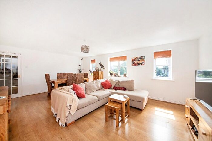 2 Bedroom Flat To Rent In Century House, Armoury Road, Deptford, London, SE8