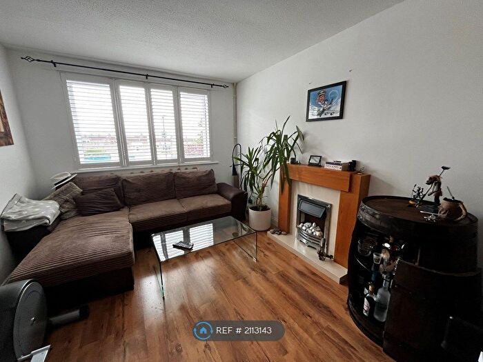 3 Bedroom Maisonette To Rent In Flintmill Crescent, London, SE3