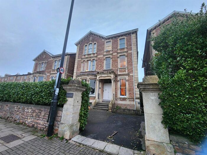 6 Bedroom Flat To Rent In Pembroke Road, Clifton, Bristol, BS8