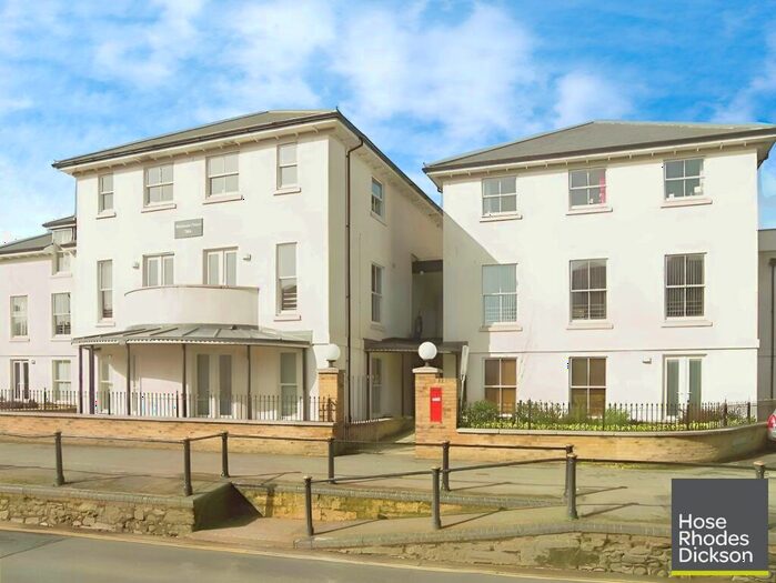 2 Bedroom Apartment To Rent In Carisbrooke Road, Newport, PO30
