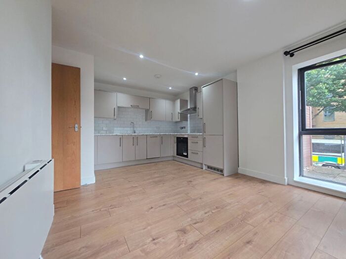 1 Bedroom Flat To Rent In Woodmill Road, London, E5