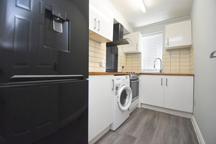 1 Bedroom Flat To Rent In Tewkesbury Close, Basingstoke, RG24