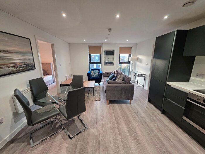 2 Bedroom Flat To Rent In Block B, Downtown, Woden Street, Salford, Lancashire, Uk, M5
