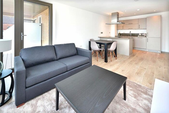 1 Bedroom Flat To Rent In Grove House, Hackney, E9