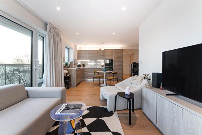 2 Bedroom Apartment To Rent In Hampton Apartments, Duke Of Wellington Avenue, Woolwich, London, SE18
