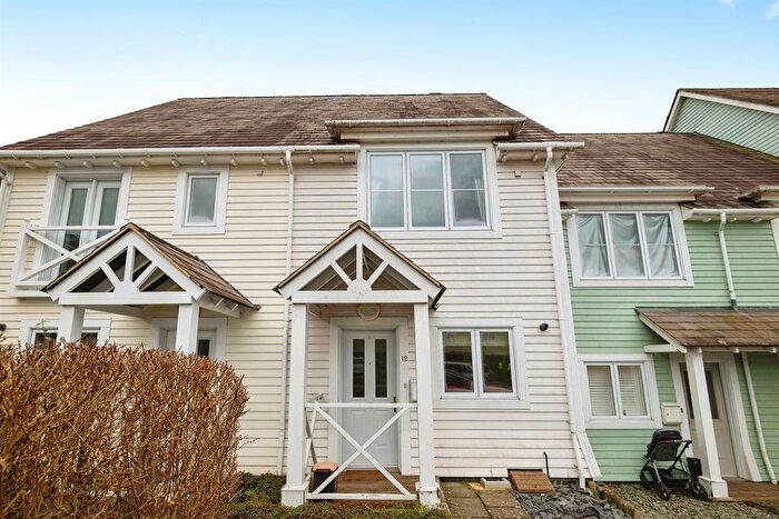 2 Bedroom Terraced House For Sale In Lambe Close, Snodland, ME6