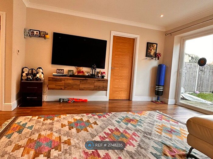 3 Bedroom Semi Detached House To Rent In Coleridge Road, Ashford, TW15