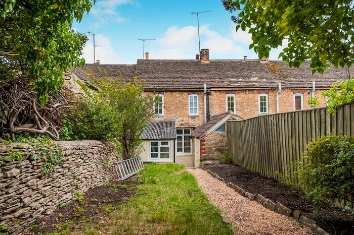 2 Bedroom Terraced House To Rent In London Road, Tetbury, GL8