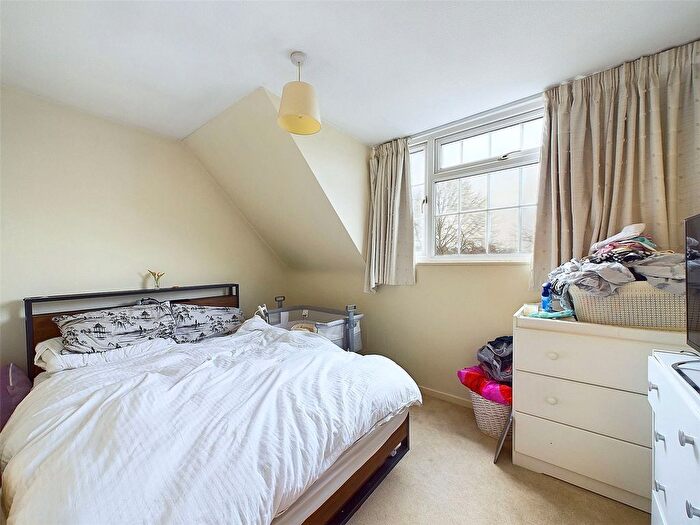 4 Bedroom Terraced House To Rent In North Place, Teddington, TW11
