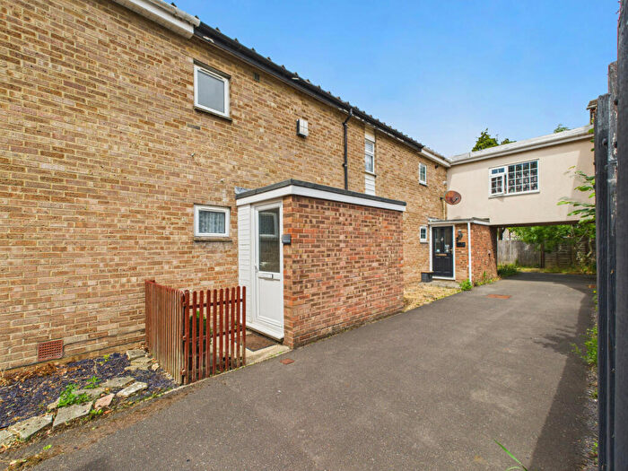 3 Bedroom Terraced House For Sale In Foster Close, Stubbington, PO14