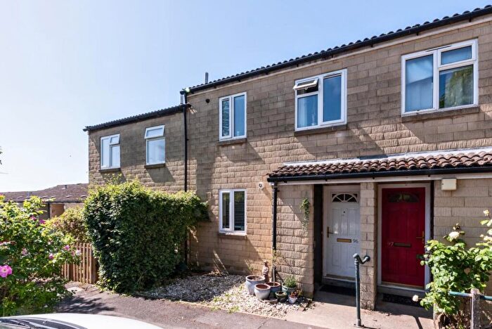 2 Bedroom House For Sale In Chandler Close, Bath, BA1
