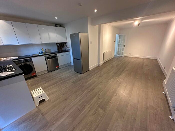 4 Bedroom Semi-Detached House To Rent In Riverdene, Edgware, HA8