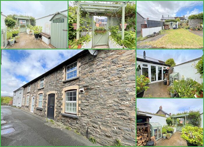 2 Bedroom Terraced House For Sale In Castle Road, Rhayader, LD6