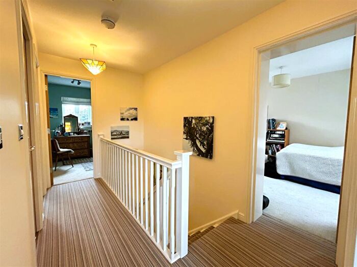 4 Bedroom Semi-Detached House For Sale In Dalton Drive, Belper, DE56