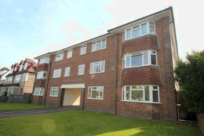 2 Bedroom Apartment To Rent In Christopher Court, CR0
