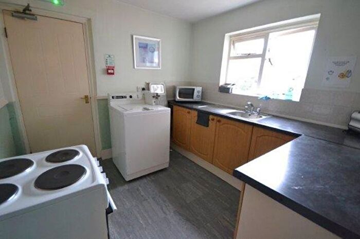 1 Bedroom Flat To Rent In Springfield Road, Leicester, LE2