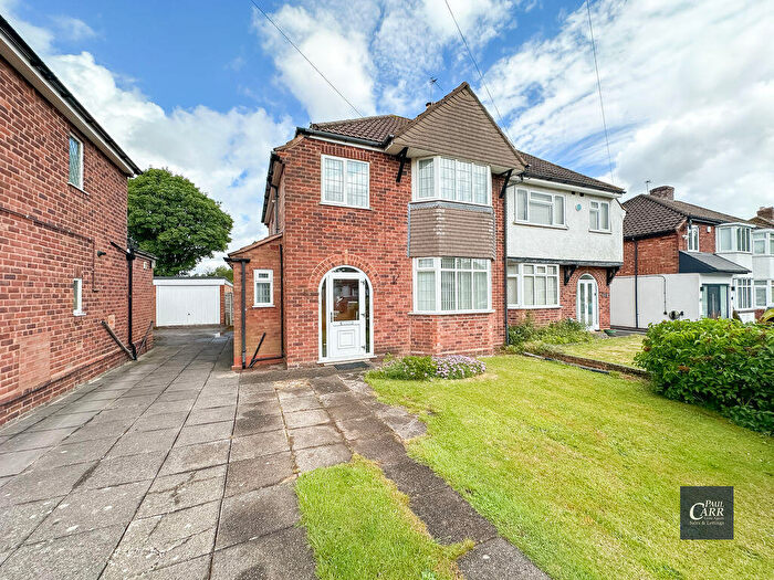 3 Bedroom Semi Detached House For Sale In Windermere Drive, Streetly, Sutton Coldfield, B74