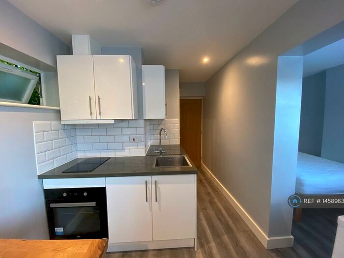 1 Bedroom Flat To Rent In Queen Ediths Way., Cambridge, CB1