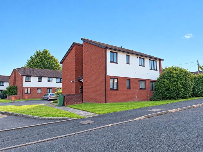 1 Bedroom Apartment To Rent In Silvercourt, Fosse Way, Nailsea, Bristol, BS48