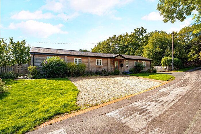 2 Bedroom Bungalow To Rent In Grayswood Road, Grayswood, GU27