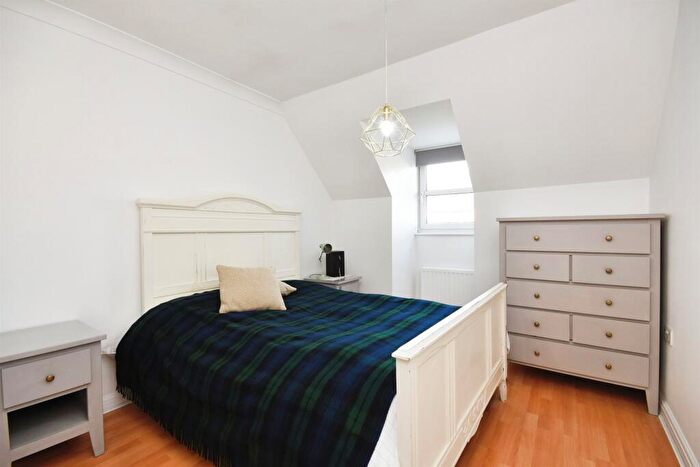 1 Bedroom Flat For Sale In Primrose Hill, Chelmsford, CM1