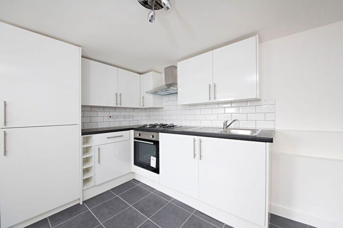 1 Bedroom Flat To Rent In Loampit Hill, London, SE13