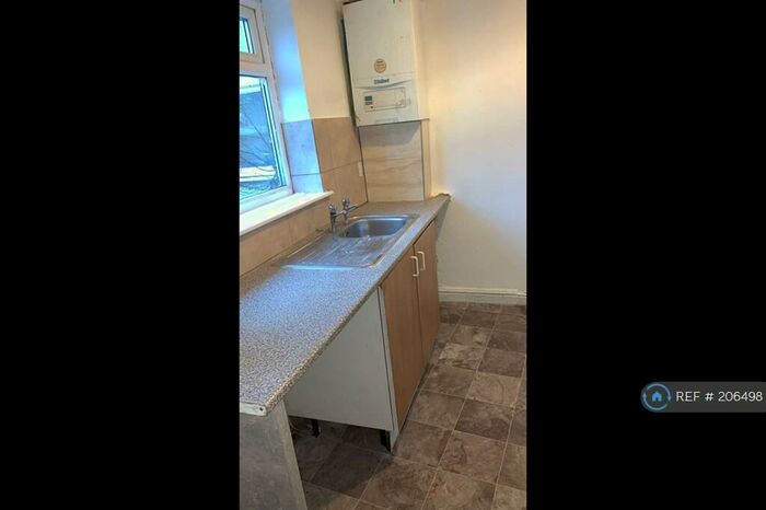 2 Bedroom Terraced House To Rent In Dalbeattie Street, Manchester, M9