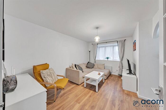1 Bedroom Apartment For Sale In Scottwell Drive, Colindale, London, NW9