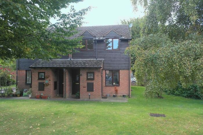 1 Bedroom Flat To Rent In Frank Lunnon Close, Bourne End SL8